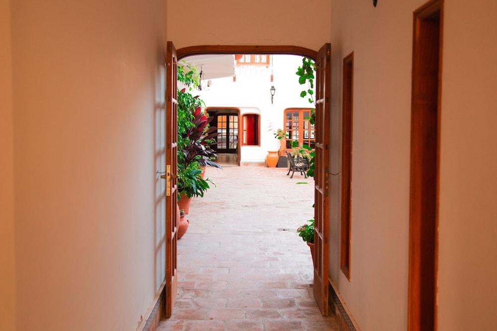 Hotel Asturias Cafayate Exterior foto